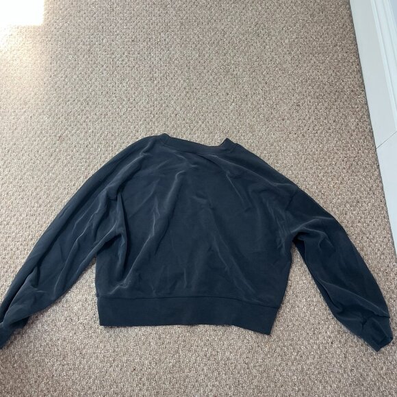 Lululemon Softstreme Perfectly Oversized Cropped Crew – Size 6 – Black - Picture 5 of 7